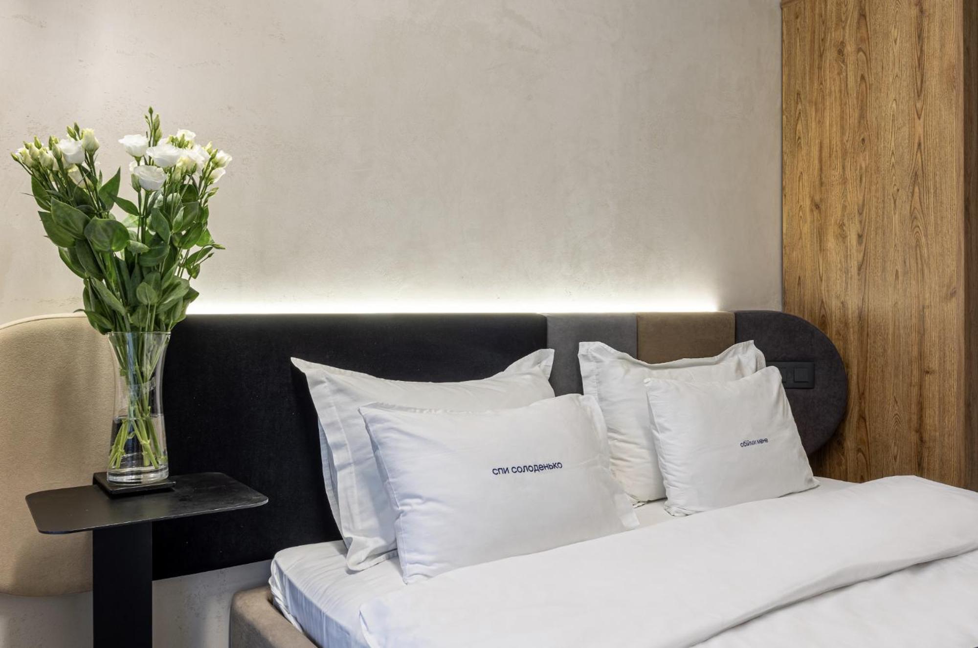 Ribas Rooms Loetsk Buitenkant foto
